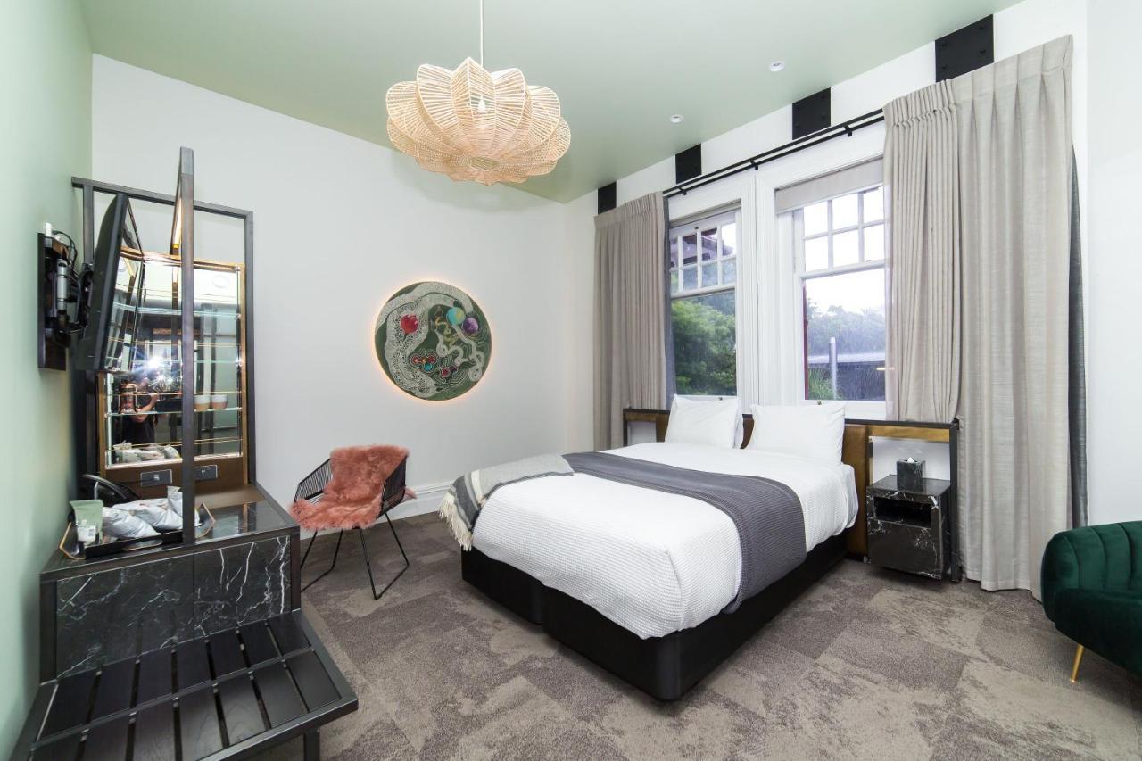 Clarence Boutique Hotel Tauranga Exteriör bild